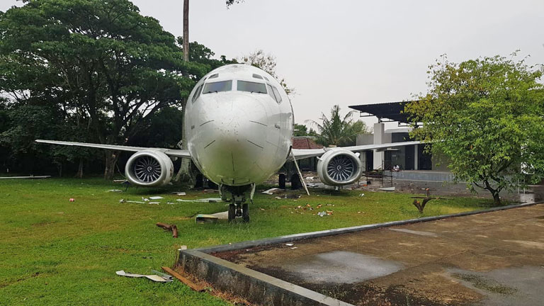 jasa pencahayaan pesawat
